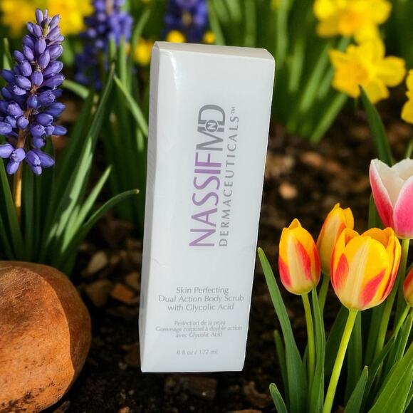 NassifMD Skin Perfecting Dual Action Body Scrub Exfoliate Glycolic Acid 6 oz NEW - Picture 1 of 13